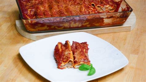 Cannelloni Mit Bechamelsauce Hackfleischf Llung Und Tomaten Kochkino De