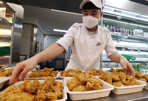 칼로리 1등 네네 양도 가장 많다250g 적은 양 꼴찌 치킨은 중앙일보