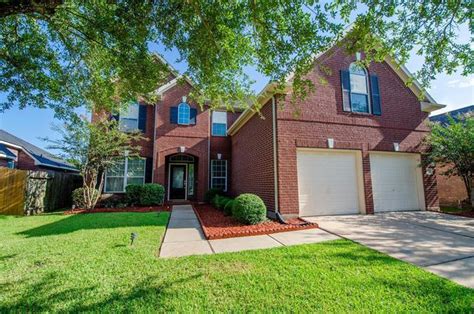 Jasons Bend Dr Sugar Land Tx Mls Redfin