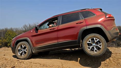 Jeep Cherokee shows off-road prowess