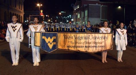 Wvu Band Heads To Macys Day Parade Thanksgiving Day Parade Macys