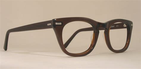 Optometrist Attic Shuron Freeway Brownsmoke Classic Eyeglass Frames