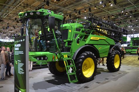 John Deere Launches Compact Sprayers Profi