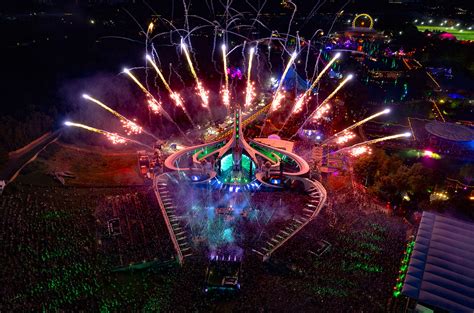 Tomorrowland ニットチェスターコート