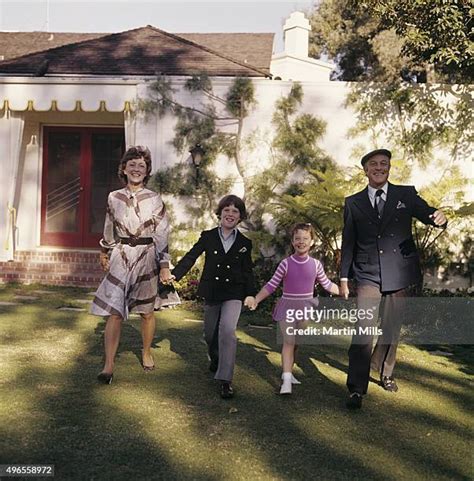 103 Gene Kelly Wife Stock Photos High Res Pictures And Images Getty