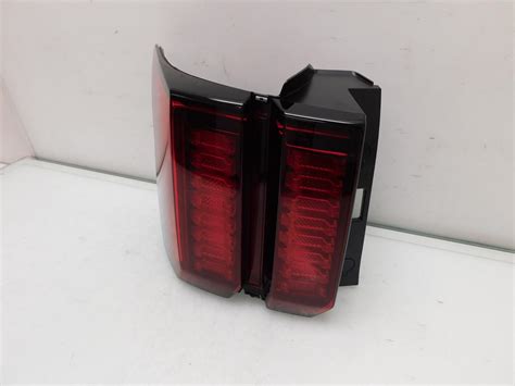 Kia Sorento Left Tail Light Halogen Lh R Oem