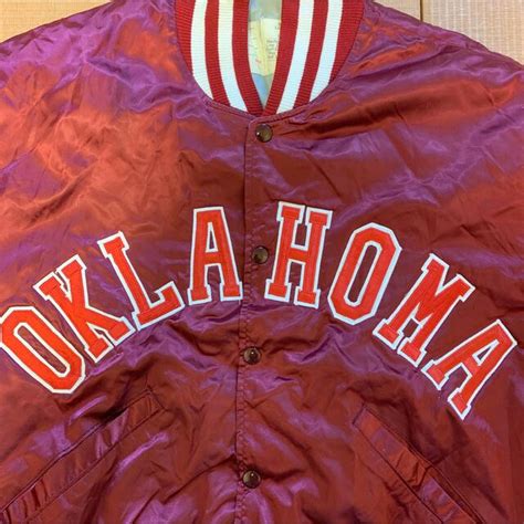 として オクラホマ大学”sooners”サテンスタジャン Usa の通販 By でぃおんs Shop｜ラクマ Made In のディビジ