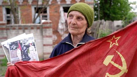 Babushka Z The Woman Who Became A Russian Propaganda Icon Bbc News