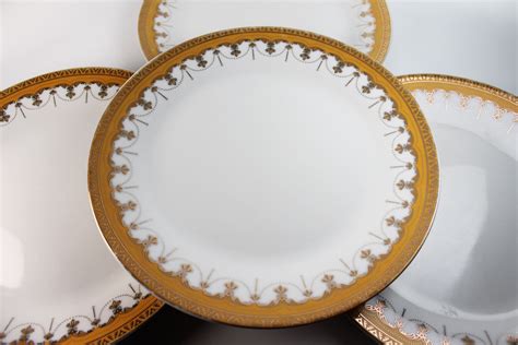 Dinner Plates Pegasus Fine Porcelain Made In China White And Gold