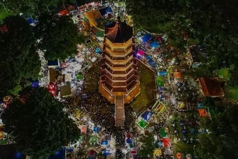 Hari Ini Pembukaan Perayaan Cap Go Meh Di Pulai Kemaro Palembang Catat