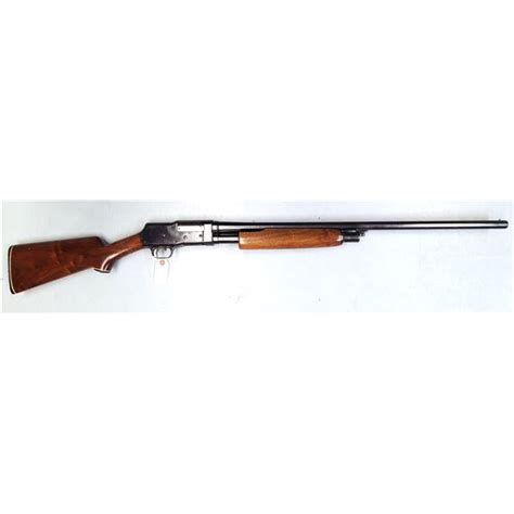 J Stevens Model 520 Pump Action 12 Ga Shotgun