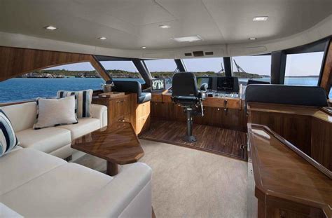 Viking Enclosed Bridge Convertible 80 EB | HMY Yachts