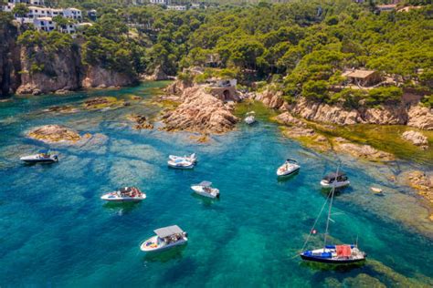 2.600+ Tossa De Mar Fotoğraflar Stok Fotoğrafları, Resimler ve Royalty
