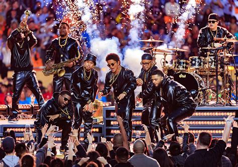 Photos: What’s the best Super Bowl halftime show? | WFLA