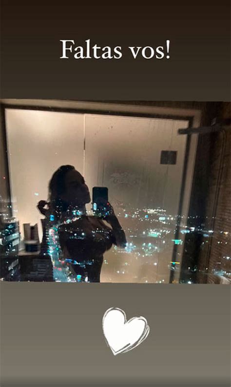 Luciana Salazar metió una selfie en el baño que dejó mucho para la