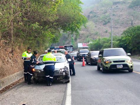 Mujer Fallece En Accidente De Tr Nsito Sobre La Carretera Hacia Metap N