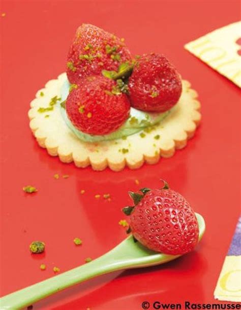 Tartelettes Aux Fraises Effervescentes Cuisine Mol Culaire