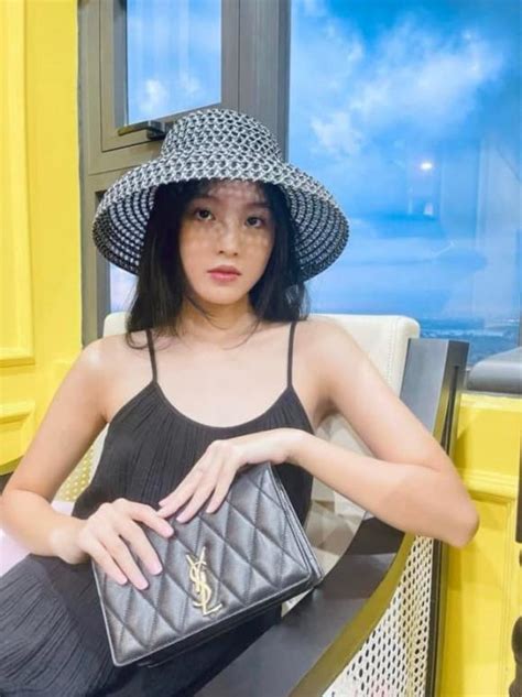 Nữ diễn viên chuyên trị vai bị lừa tình Bích Ngọc ngoài đời là hot girl hôi nách được dân