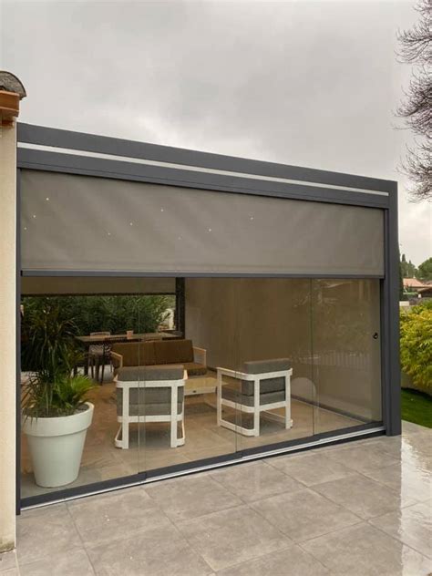 Vente de pergola bio climatique avec toile screen et chauffage intégré