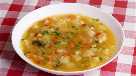 Como Hacer Una Sopa De Verduras Casera Comidas Rapidas Y Faciles De