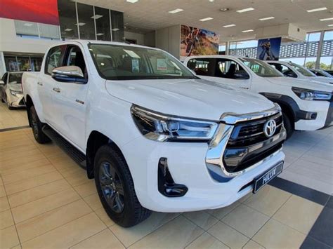 Research And Compare Toyota Hilux Gd Single Cab Sr Cars Autotrader