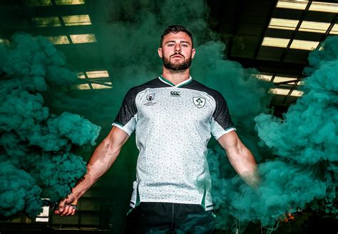 Ireland star Robbie Henshaw ready to take centre stage at Rugby World ...