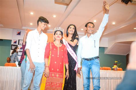 VLCC Femina Miss India 2020 Runner Up Manya Singh S Homecoming Ceremony