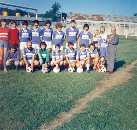 Photo De Classe Parrainage Quipe De Football De Assocation