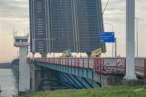 Haringvlietbrug Afgesloten Door Werkzaamheden Rijksweg A29 In Numansdorp