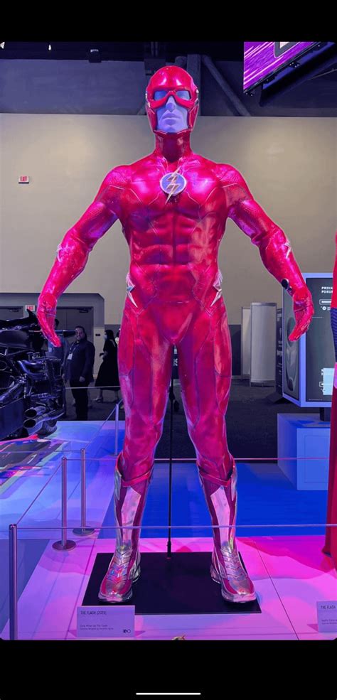 Flash's new suit from The Flash movie : r/comicbooks