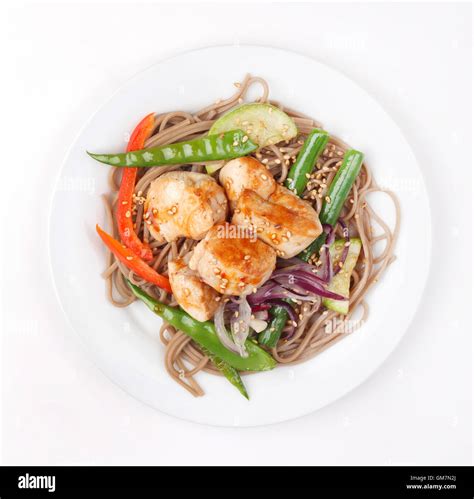 chicken with noodles and vegetables Stock Photo - Alamy