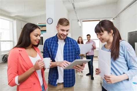 Concepto De Negocios Comunicaci N Puesta En Marcha Y Personas Equipo