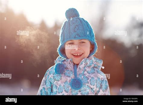 Freezing Breath Hi Res Stock Photography And Images Alamy