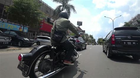 Riding Sama Motor Klasik BMW R27 R50 Serus Abis Shoot With Sony