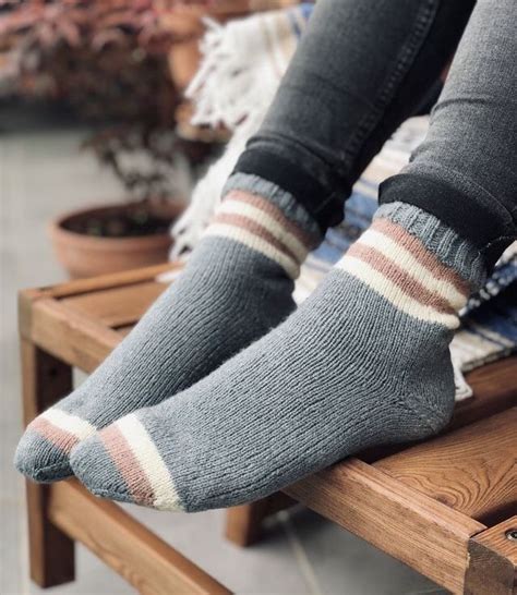 Cabin Socks Knitting Pattern Darling Jadore Easy Socks Knitting Pattern Artofit