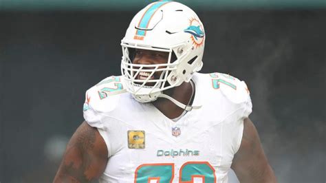 Dolphins Terron Armstead Coming Back For 2024 Pro Bowl Lt Adjusts