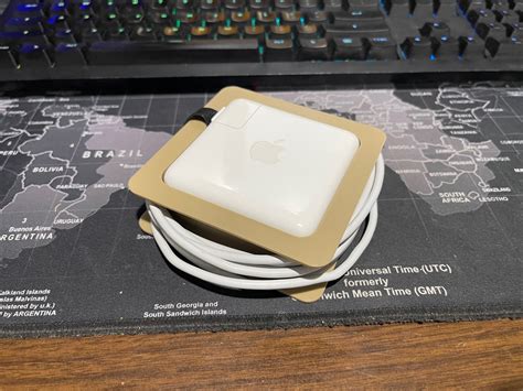 Macbook Pro 61W USB-C charger and cable spool by JammerX19 | Download free STL model