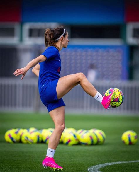 aitana bonmatí 04 04 23 Womens soccer Womens football Female athletes