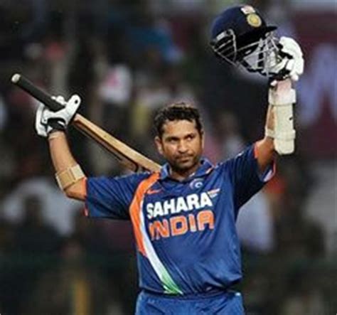 Sachin Tendulkar scores 200 Runs | DESIblitz