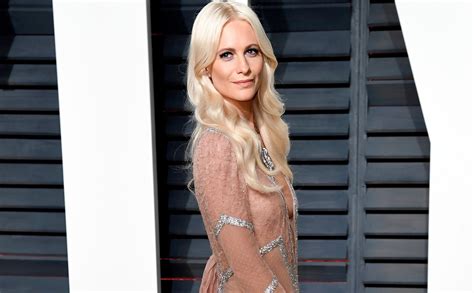 Poppy Delevingne pillada besándose con Archie Keswick tras su ruptura