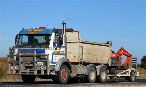 Rivercity Excavations Benz Ex Dyers TRUCKFLICKS Flickr