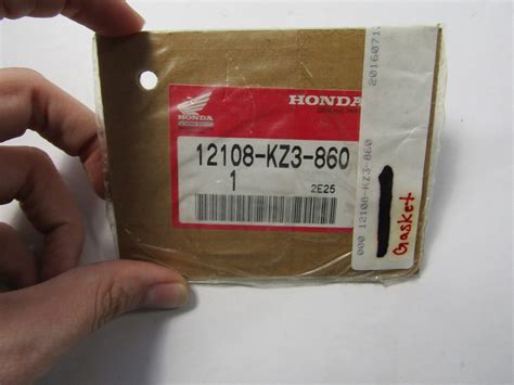 New Nos Oem Honda Cr250r Crankcase Cover Gasket 12108 Kz3 860 Cr250 Cr 250 R Lm Ebay