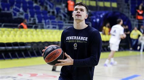 Fenerbahçe Beko da Tarık Biberovic sakatlandı Spor Haberleri Basketbol