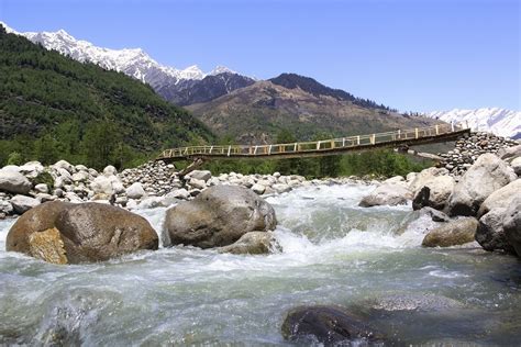 Rohtang Pass Trip: A Guide For First Time Visitors