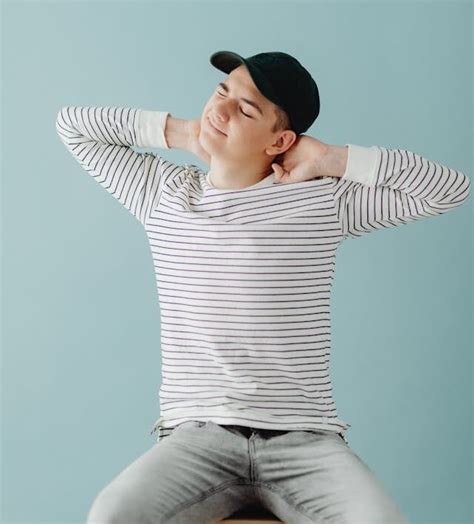 unlocking neck flexibility effective stretches  exercises