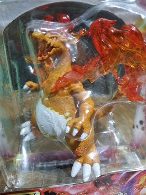 Moncolle Takara Tomy Charizard Gigantamax On Carousell