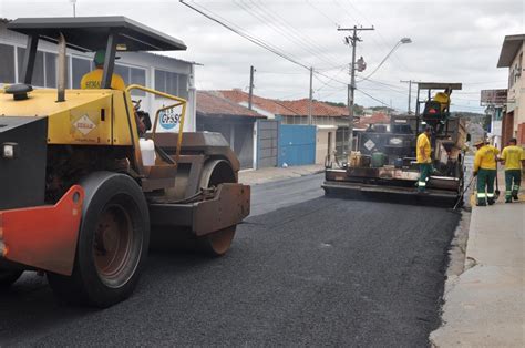 Prefeitura De Botucatu Finaliza Recape Na Amando Obras Prosseguem No