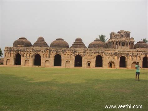 Lotus Mahal in Hampi | Veethi