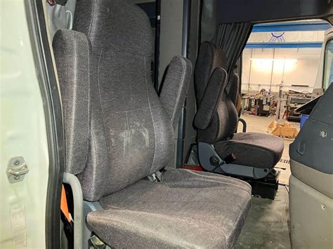 2012 Freightliner Cascadia Air Ride Seat For Sale Sioux Falls Sd