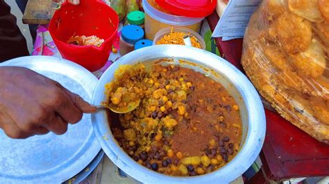 The King Of Masala Mix Jhal Muri Maker Bangladeshi Street Food Youtube